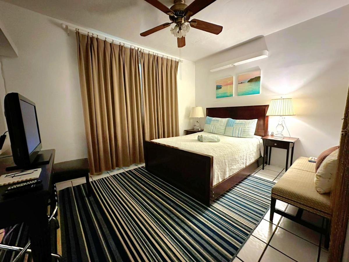 A Peaceful Stay In Miami Exterior photo