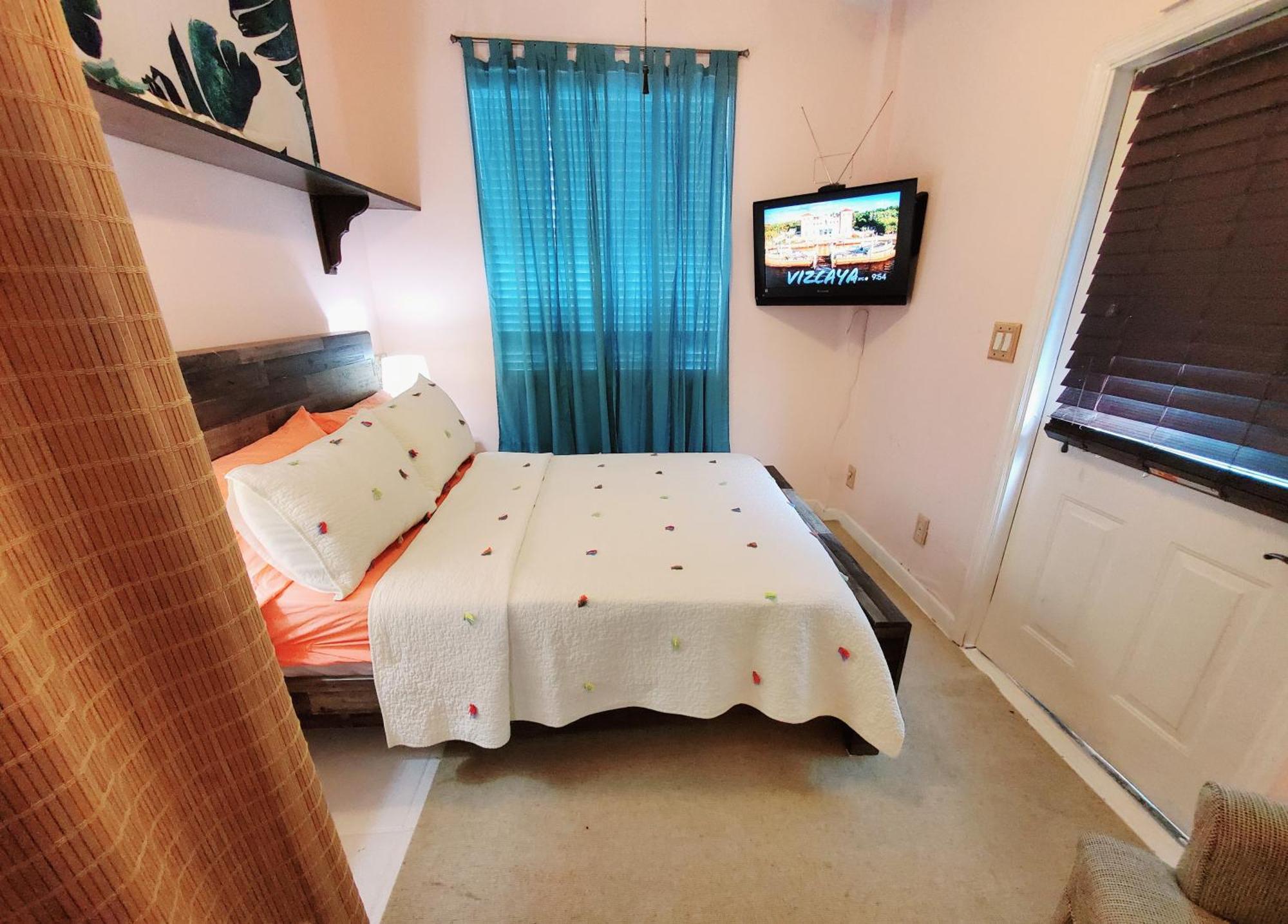 A Peaceful Stay In Miami Exterior photo